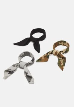 Prix Dégriffé Pier One BANDANA UNISEX 3 PACK – Foulard Écharpes Et Foulards Camouflage