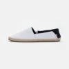 Pier One Espadrilles Soldes Chaussures Basses Rond Unisex -Mode Vêtements Boutique be96cfbba0e741a9a150fa16c7605508
