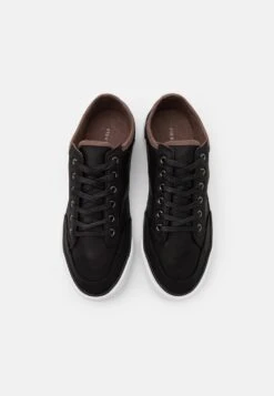 Pier One Prix Cassé Baskets Basses Sneakers Rond Homme 14 Pier One Prix Cassé Baskets Basses Sneakers Rond Homme -Mode Vêtements Boutique bf21f04dea3441f9bcc75784a88d6415