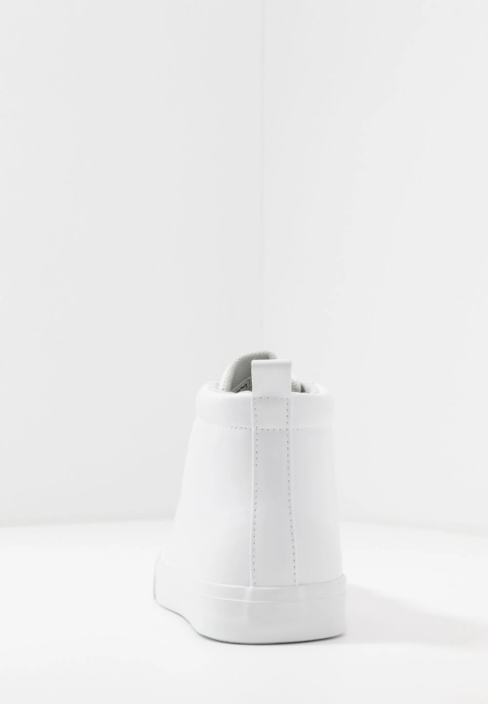 Pier One UNISEX – Baskets Montantes Prix Malin Sneakers Rond 6 Pier One UNISEX – Baskets Montantes Prix Malin Sneakers Rond – Image 4