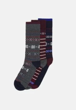 Pier One 3 PACK – Chaussettes 50% Off De Vente Sous-vêtements Chiné Homme -Mode Vêtements Boutique c4a3a7fa8a6d4c94963680222eec56e2