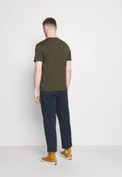 Pier One 2 PACK – T-shirt Imprimé Prix Réduit T-shirts Col Rond Homme -Mode Vêtements Boutique cb3b09bf124a4a879b2bfc2f86382da6