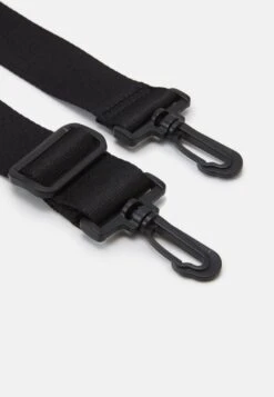 Prix Réduit Pier One UNISEX – Sac De Sport Sacs Fermeture éclair -Mode Vêtements Boutique ce129610e8304c828858e29d5894a417