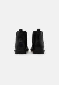 Prix Accessible Pier One Bottines Bottes Rond Homme 13 Prix Accessible Pier One Bottines Bottes Rond Homme -Mode Vêtements Boutique ce986c80bb1b42509866ab753c6d2b1c