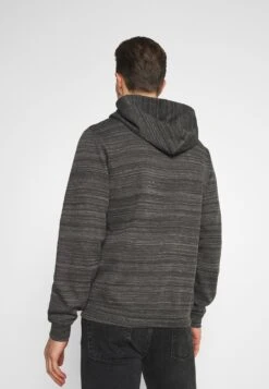 Prix Cassé Pier One Sweat à Capuche Pulls Et Gilets Homme -Mode Vêtements Boutique ceafec7a66fc47b3a75cd2530a1307f9