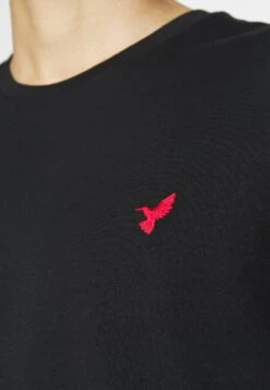 Pier One 3 PACK – T-shirt Basique Haute Qualité T-shirts Col Rond Homme 17 Pier One 3 PACK – T-shirt Basique Haute Qualité T-shirts Col Rond Homme -Mode Vêtements Boutique cf8e5fd10a964047bdc988d0087c0711