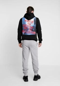 Pier One 2 PACK – Pantalon De Survêtement Prix Gelé Pantalons Normale Homme -Mode Vêtements Boutique d2c6710c62f14e6a95003d4a6e4e0dd9