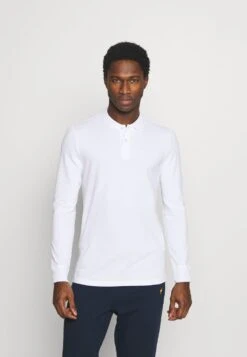 Prix Incroyables Pier One 3 PACK – Polo T-shirts Col Polo Homme 14 Prix Incroyables Pier One 3 PACK – Polo T-shirts Col Polo Homme -Mode Vêtements Boutique d41ee7f974cf4ffbbf28799429b9063d