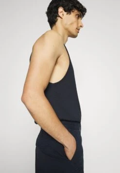 Pier One Débardeur Excellente Qualité T-shirts Encolure Large Ronde Homme -Mode Vêtements Boutique d6666dd4df7f46d79a3efeecef78decb