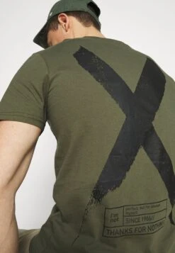 En Promotion Pier One T-shirt Imprimé T-shirts Col Rond Homme -Mode Vêtements Boutique d757ba5e355f4f07bedcbf9d89b2d3b4