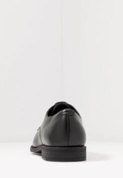 Prix Dégriffé Pier One Derbies & Richelieus Chaussures De Ville Rond Homme -Mode Vêtements Boutique d80a9138d2bb4dc2833242f8c9ed9cd8