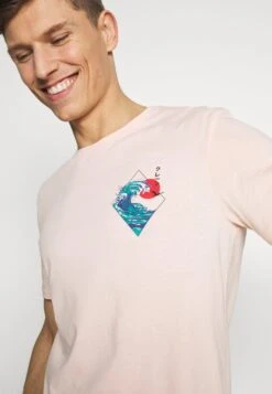 Qualité Absolue Pier One T-shirt Imprimé T-shirts Col Rond Homme -Mode Vêtements Boutique db182031406e45169dc2a92836603488