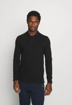 Prix Incroyables Pier One 3 PACK – Polo T-shirts Col Polo Homme 15 Prix Incroyables Pier One 3 PACK – Polo T-shirts Col Polo Homme -Mode Vêtements Boutique dc304642c6814d628e7de58ea5b056b3