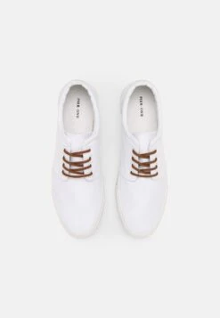 Prix Malin Pier One UNISEX – Baskets Basses Sneakers Rond -Mode Vêtements Boutique e126a143c2494967b1867486d3314a1b