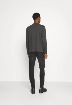 Pier One 50% Off De Vente T-shirt à Manches Longues T-shirts Col Polo Homme -Mode Vêtements Boutique e32cb0276c834647a042a45f65deea9f