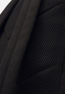 Qualité Excellente Pier One UNISEX – Sac à Dos Sacs Compartiment Pour Pc Portable -Mode Vêtements Boutique e33aa2061d07449e9052ff534183812c