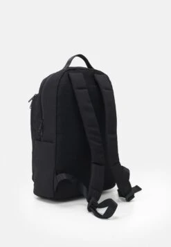 Prix Aimable Pier One UNISEX – Sac à Dos Sacs Compartiment Pour Pc Portable -Mode Vêtements Boutique e3e861c91c7b497e8d467db3043bab3a