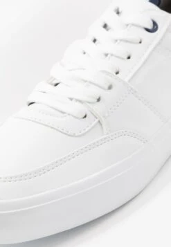 Qualité Garantie 100% Pier One UNISEX – Baskets Basses Baskets & Sneakers Rond -Mode Vêtements Boutique e43bec8920c24a3ca74c30cf8462fcea