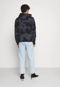 Pier One Sweatshirt Soldes Pulls Et Gilets Capuche Homme -Mode Vêtements Boutique e4e1d987c86f43a9a5306f43da95bc91