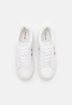 Pier One Rabais UNISEX – Baskets Basses Baskets & Sneakers Rond 11 Pier One Rabais UNISEX – Baskets Basses Baskets & Sneakers Rond -Mode Vêtements Boutique e690d3e7388141a69c23fdaf2726ffd5