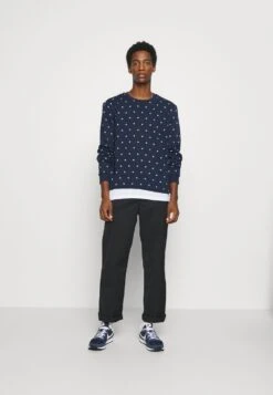 Pier One Se Vend Bas Prix Sweatshirt Pulls Et Gilets Col Rond Homme -Mode Vêtements Boutique eb74a55f1dca44d59d2e8342989f5b07