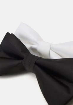 Vendre Pier One 2 PACK – Noeud Papillon Cravates Et Nœuds Papillon Couleur Unie Homme -Mode Vêtements Boutique eebb2c5147634d93b75937702a57bf2f