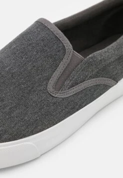 Pier One UNISEX – Baskets Basses Meilleur Prix Garanti Mocassins Et Loafers Rond 15 Pier One UNISEX – Baskets Basses Meilleur Prix Garanti Mocassins Et Loafers Rond -Mode Vêtements Boutique f13e8281abfe44f190a896072c0b74b8