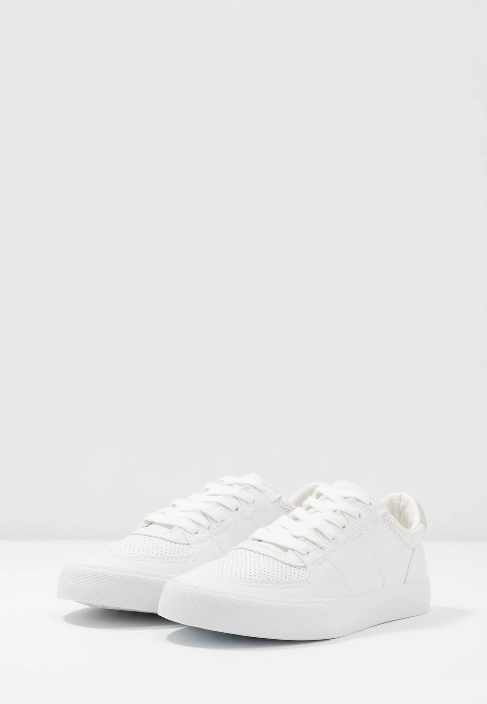 Pier One UNISEX – Baskets Basses Assurance De L’Authenticité Sneakers Rond 5 Pier One UNISEX – Baskets Basses Assurance De L’Authenticité Sneakers Rond – Image 3