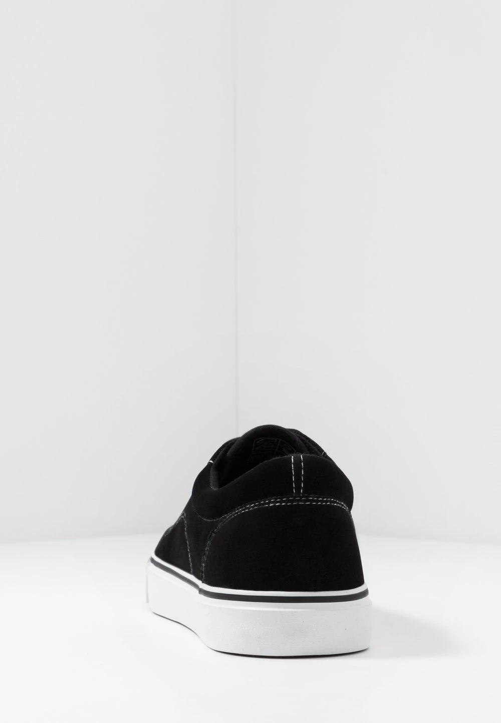 Pier One Baskets Basses Prix Affortable Sneakers Rond Homme 7 Pier One Baskets Basses Prix Affortable Sneakers Rond Homme – Image 5