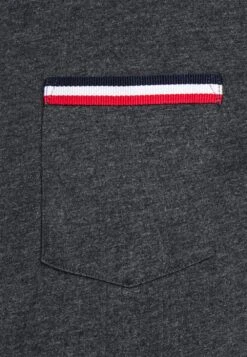 Pier One T-shirt Basique Soldes En Ligne T-shirts Col Rond Homme -Mode Vêtements Boutique f384c5c923124a54bb38b5ec669e5bca