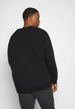 En Remise Pier One Sweatshirt Pulls Et Gilets Col Rond Homme -Mode Vêtements Boutique f38804c1d5ce4065ab00bb203c38603c