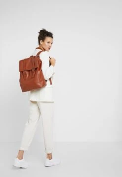 Discount En Ligne Pier One UNISEX – Sac à Dos Sacs Fermoir Aimanté -Mode Vêtements Boutique f4b13091a1e1449fbcad806f51bffdf0