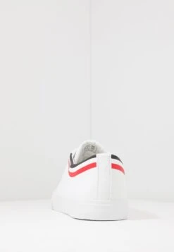 Soldes En Ligne Pier One UNISEX – Baskets Basses Sneakers Rond -Mode Vêtements Boutique f6ecd44a33d540e19c972dc9d4536fed