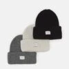 Pier One 3 PACK UNISEX – Bonnet Prix Acceptable Casquettes, Bonnets Et Chapeaux Chiné -Mode Vêtements Boutique f7e664873d7a4e8981097777ebd53a69