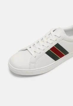 Pier One Un Tarif Préférentiel UNISEX – Baskets Basses Sneakers Rond Homme -Mode Vêtements Boutique fc8520cb4a4943c1824980e3a038b36f